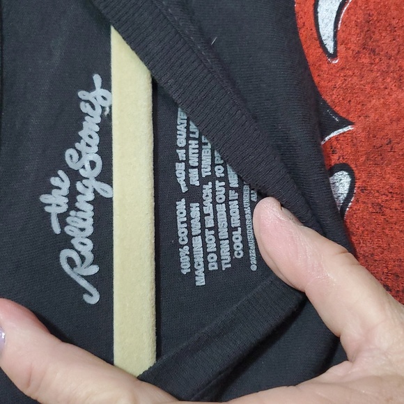 Vintage The Rolling Stones Tee - Black and Red Size Large - Picture 2 of 4